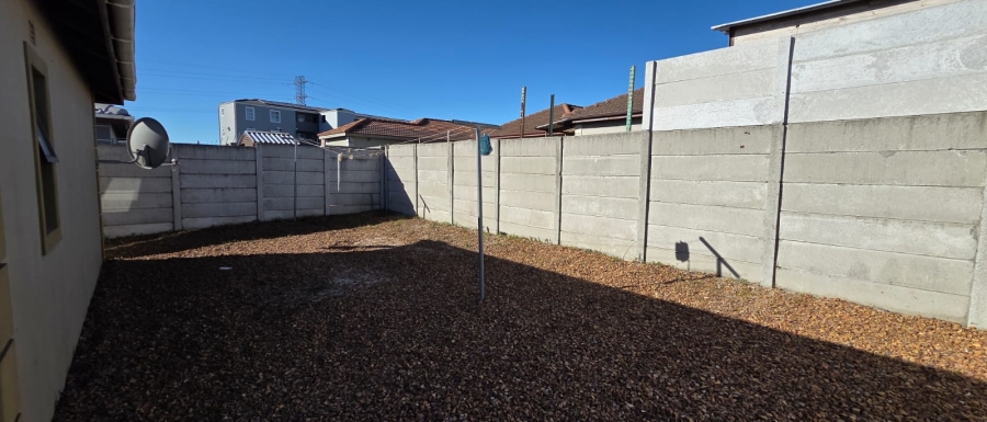 To Let 3 Bedroom Property for Rent in Hagley Western Cape